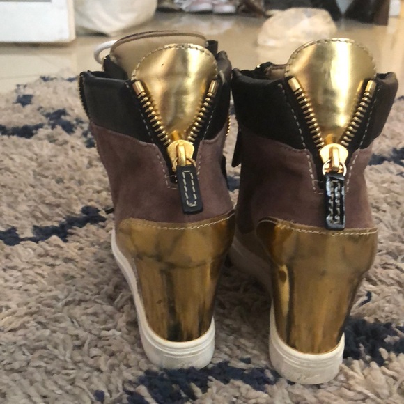 SOLDGiuseppe Zanotti Nicki Wedge Leather Sneak… - Picture 5 of 6